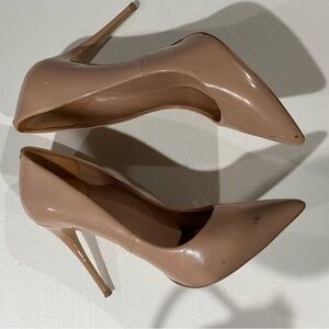 Nude pink heels size 8